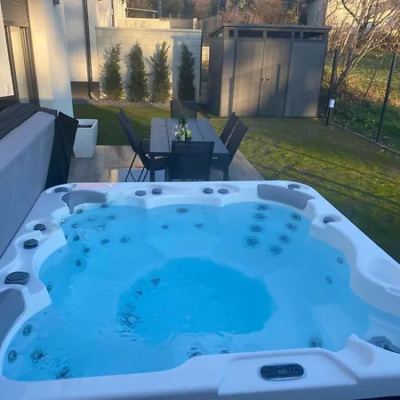 Waikiki House With Jacuzzi * Siofok