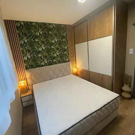 Waikiki House With Jacuzzi Appartamento *