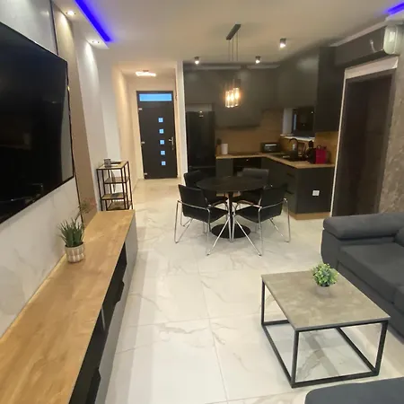 Waikiki House With Jacuzzi Appartamento