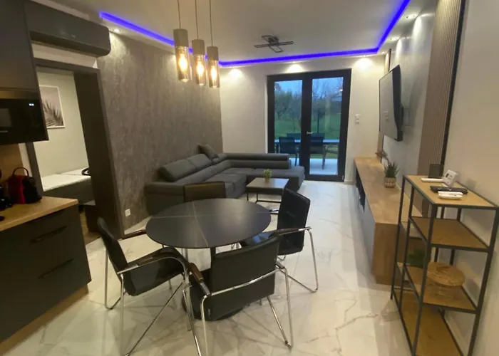 Waikiki House With Jacuzzi Apartamento