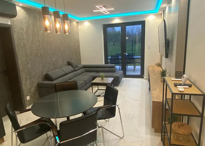 Waikiki House With Jacuzzi Σίοφοκ